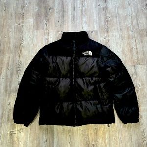 black north face 700 puffer